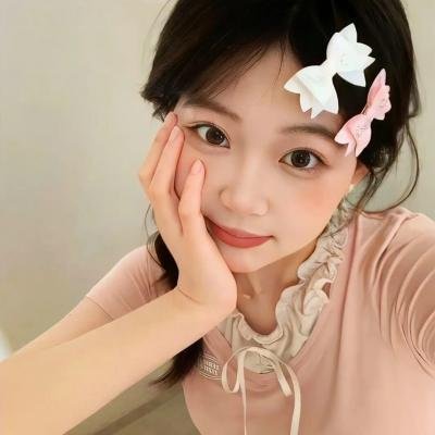 云雾笼罩的山峰
